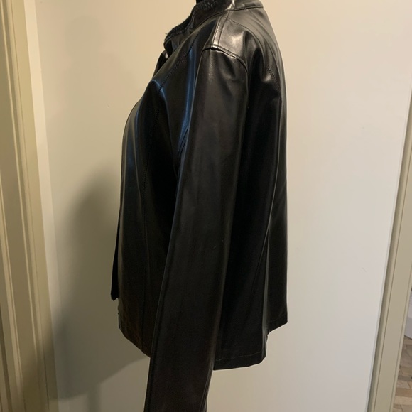 Faux leather jacket from Roxy. Size Medium. Pristine condition. - Picture 5 of 6